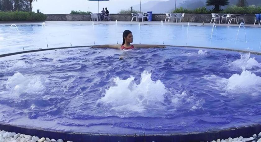 Hotel Niagara Parapat Luaran gambar