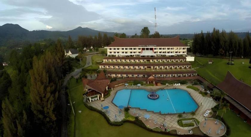 Hotel Niagara Parapat Luaran gambar